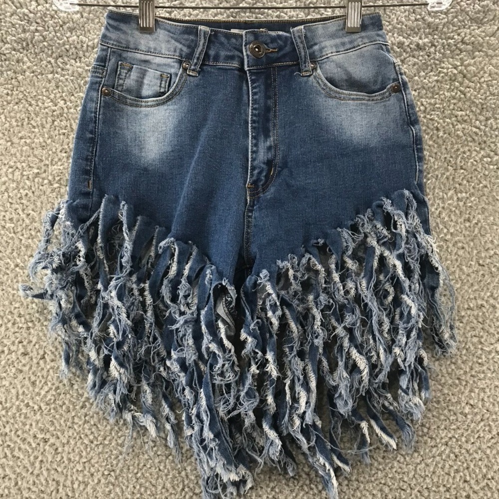 JC & JQ Jeans Womens Mid Rise Distressed Shredded Hem Shorts‎ Size S